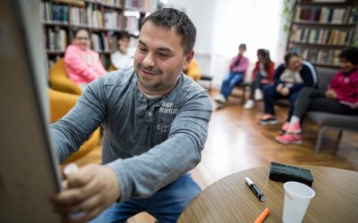 Ha helyi szinten tudok hatni, akkor már előrébb ment a világ
